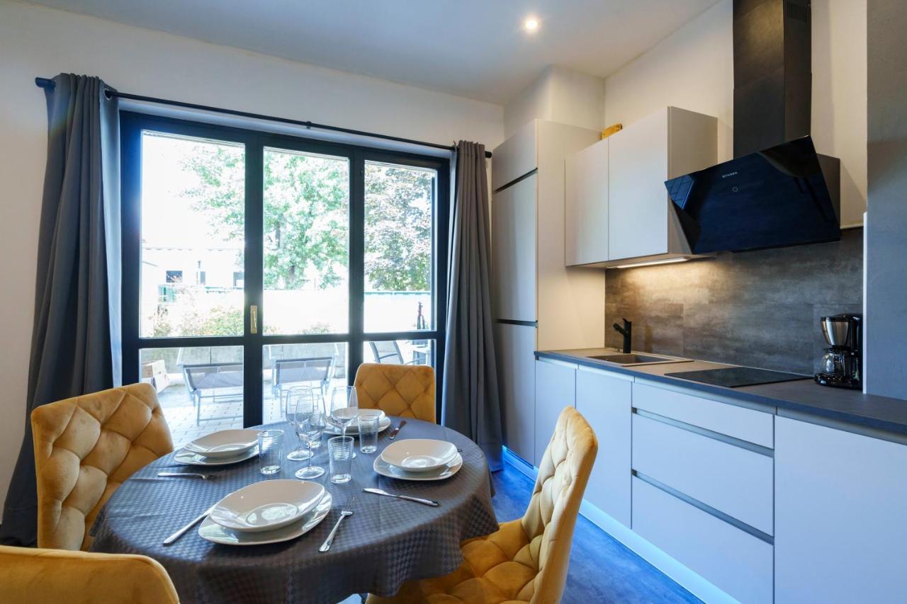 Lake Apartment Primea Сирмионе Екстериор снимка