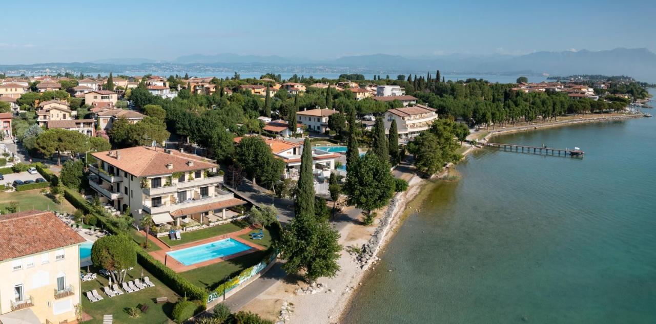 Lake Apartment Primea Сирмионе Екстериор снимка